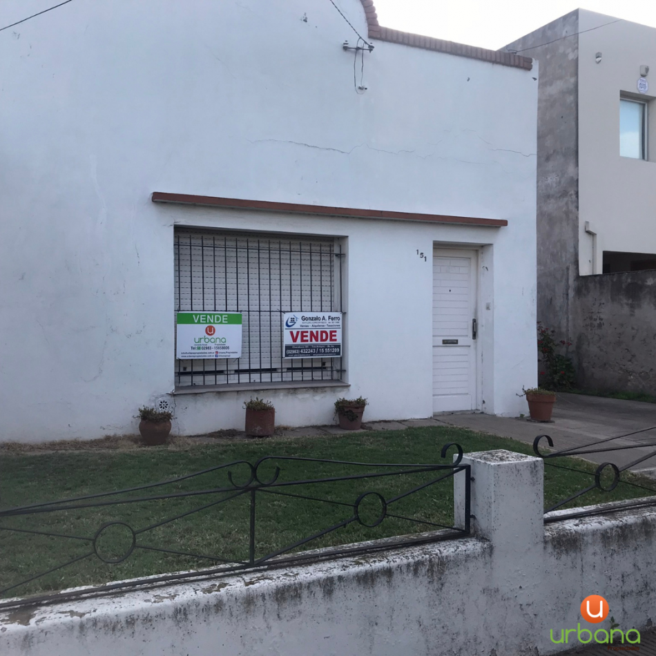Casa en Barrio Residencial (Gran Lote 10x40)