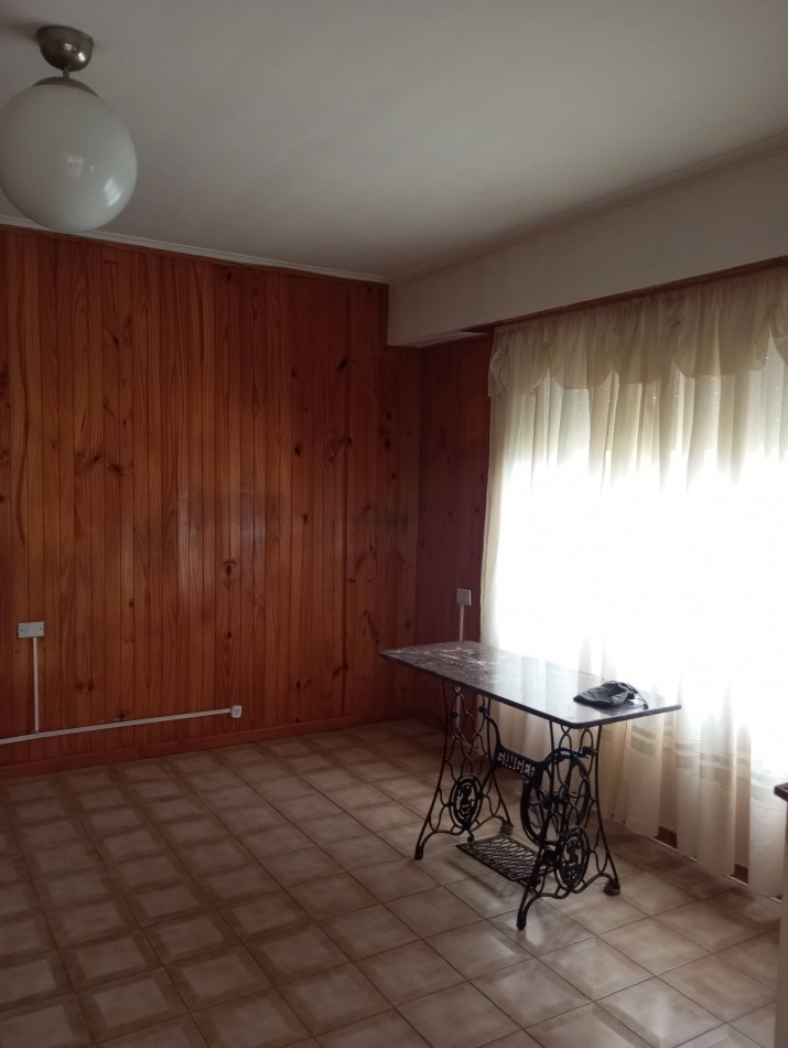 Casa 2 hab Liniers al 500